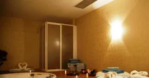 Ring Beach Hotel - Image 4
