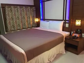 Baankuer Place and Spa - Image 5