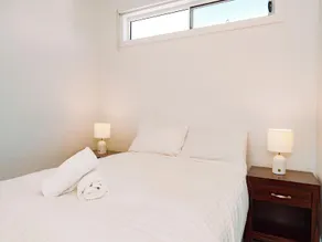 Peninsula Beachside Accommodation - Image 3