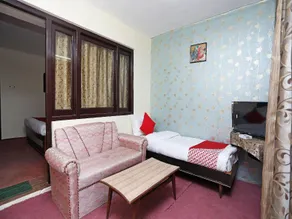 12222 Hotel Silverton - Image 2