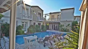 Alenos Boutique Hotel - Image 2