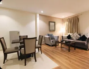Towlan Grnada Serviced Apartments - Image 4