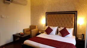Hotel Taj Villa - Image 5