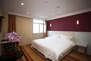 Dalian Spring Hotel (City Government People's Square Subway Station Branch) - Image 4