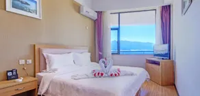 Erhai Bay Holiday Hotel - Image 2