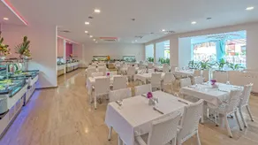 Bendis Beach Hotel - Image 2