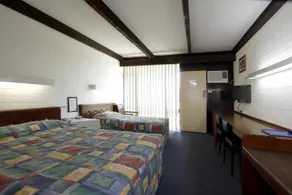 Midtown Motor Inn - Image 5
