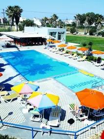 Athina Apartments and Bungalows - Image 4