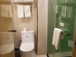 GreenTree Inn Heze Changcheng Road Tianhua E-commerce Logistics Park Express Hotel - Image 4