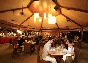 Maribago Blue Water Beach Resort - Image 3