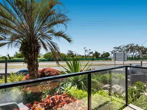 Pacific Horizons Apartments - Image 4