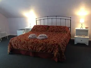 Ahoy Inn Guesthouse - Image 5