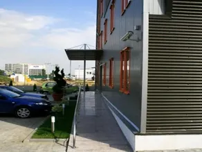 Plus Hotel - Image 5