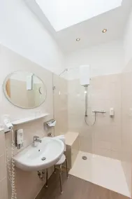 Landhotel Butjadinger Tor - Image 2