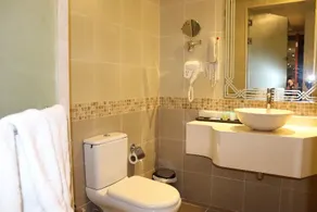 GHM Buraq Hotel - Image 5