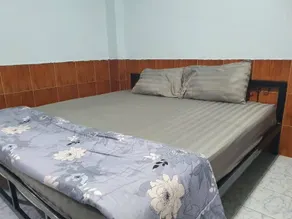 Rich Hotel - Image 3