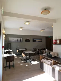 Puffin Hotel Vík - Image 4