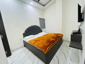 Roomshala 152 Hotel Sukoon - Image 4