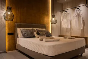  Sunny Hill – Adults only 16+ - Image 5
