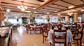 Royal Orchid Garden - Image 3