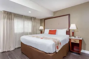 Hawthorn Suites by Wyndham North Charleston SC - Image 4