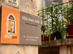 Villa Town Gate - Image 4