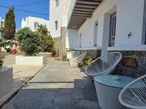 Manos Rooms - Image 5