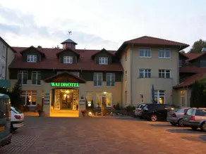Waldhotel Roggosen - Image 3