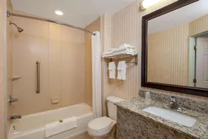 AmericInn by Wyndham Rochester Airport - Image 2