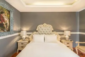A & Em 280 Le Thanh Ton Hotel & Spa - Image 3