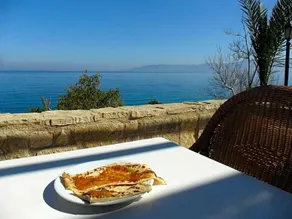 Aphrodite Beach Hotel - Image 2