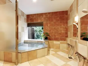 Yugawara Bay Mandarin House - Image 5