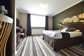 Birch Hotel - Image 2