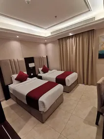 Dyafa Luxury Residence - Hotel Apartment - Image 3