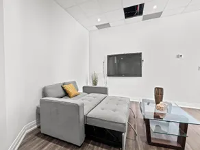 Bright Suites Finch West - Image 5