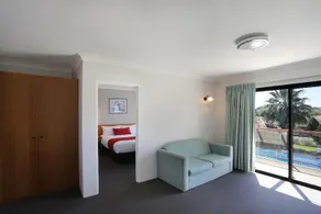 Redhill Tamworth Motor Inn & Conference Centre - Image 2