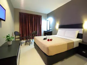 Oriental City Inn - Image 5
