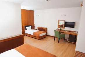 A Diamond Hotel - Image 4