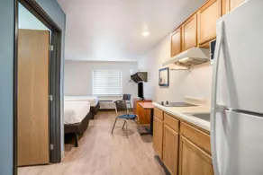 Woodspring Suites Gainesville Va - Image 3