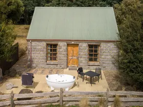 Tin Dragon Trail Cottages - Image 5
