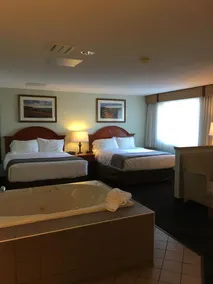 Quality Inn - Image 2