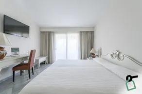 Hotiday Room Collection - Porto Cervo - Image 5