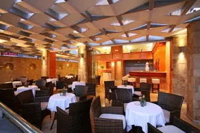 Comfort Hotel - Image 3