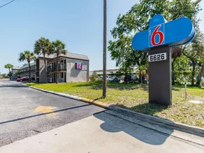 Masters Inn - Tampa Fairgrounds - Image 4
