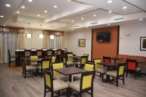 Best Western Plus Spring Inn & Suites - Image 3