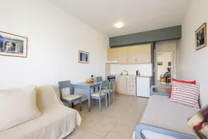 YANNIS APTS - Image 2