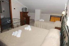 Hotel La Cometa - Image 4