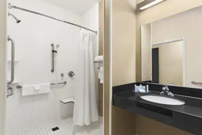 Fairfield Inn Racine - Image 4