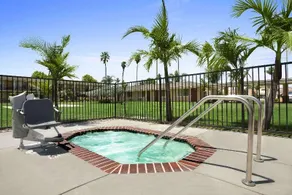 Travelodge by Wyndham Santa Maria - Image 2