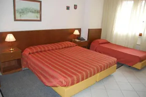 Hotel Caldin's - Image 2
